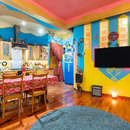 Fine Art House Homestay Rome